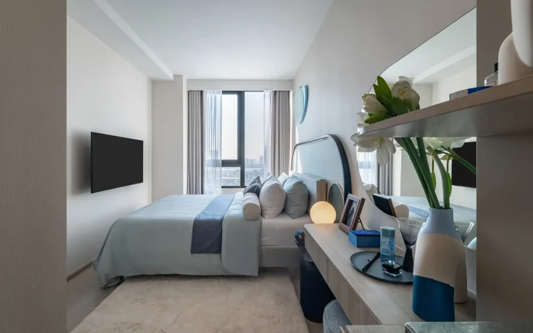Reference Sathorn - Wongwianyai luxury condominium 1 bedroom showroom master bedroom interior layout