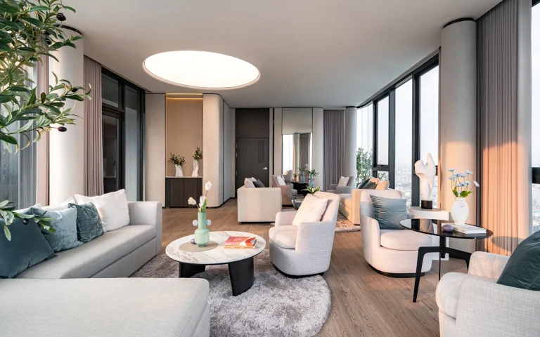 Reference Sathorn - Wongwianyai luxury condominium rooftop sky lounge and panoramic resident salon facility